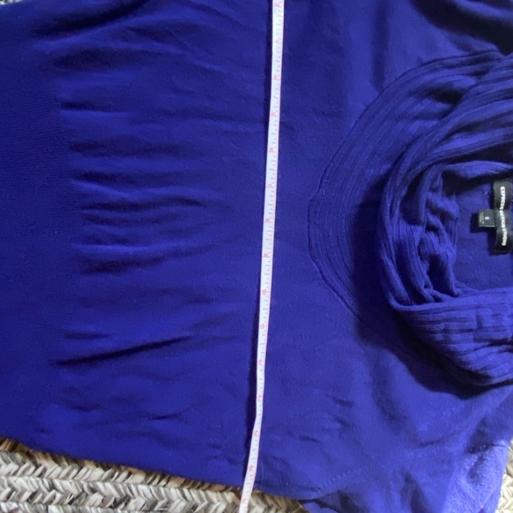 Express Sweater~So SOFT! - Picture 6 of 9